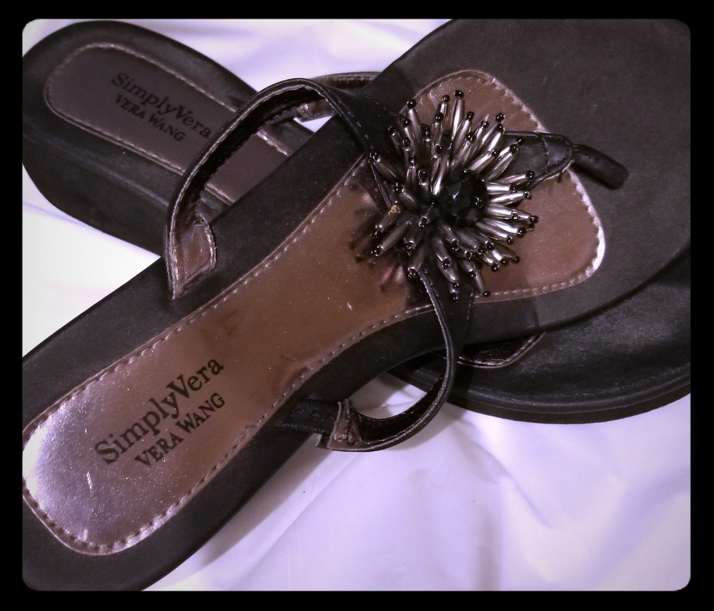 Simply Vera/ Vera Wang black jeweled flats